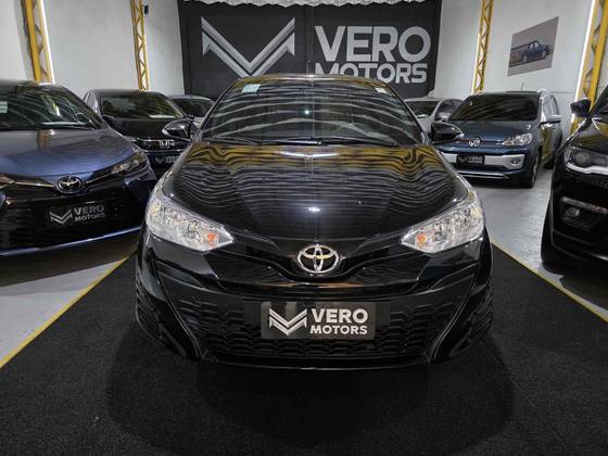 TOYOTA YARIS 1.3 16V FLEX XL LIVE MULTIDRIVE TOYOTA YARIS 1.3 16V FLEX XL LIVE MULTIDRIVE